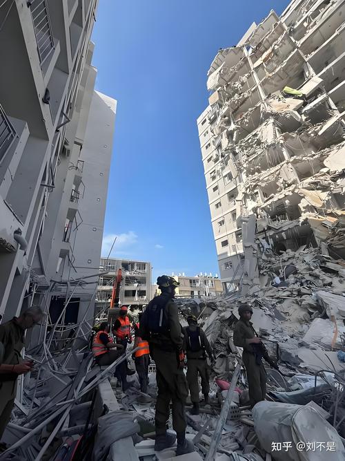 伊朗高层冒死走向街头，击穿五角大楼“老鼠论”与心理战