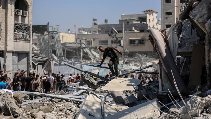 伊朗战争假消息不断 FCC主席抨击广播公司 特朗普否认伊朗袭击美国加油机报道