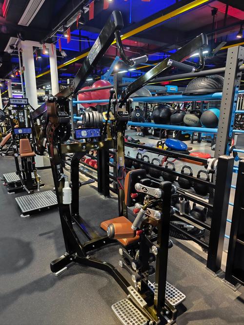 Peloton拓展至健身房，推出商用健身系列