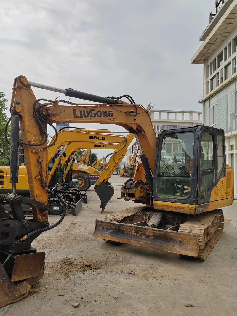 柳工：目前公司未涉及人形机器人领域