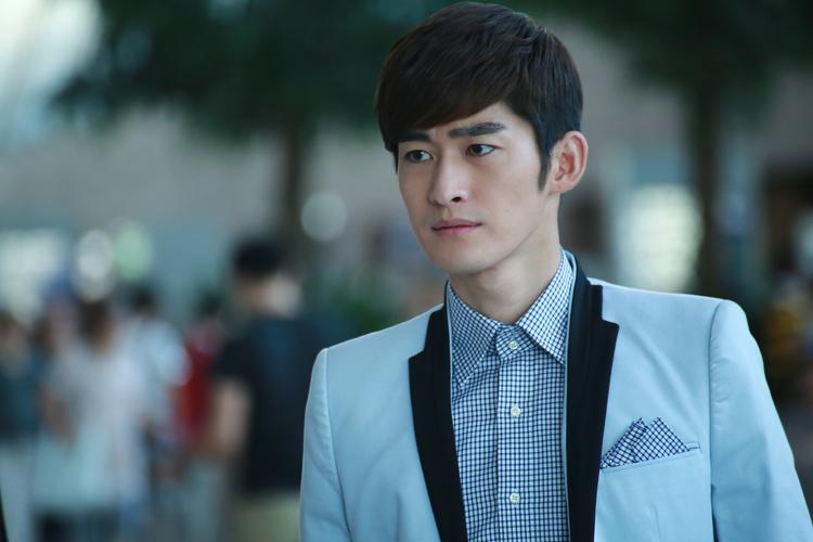 帮我播放张翰演的(我想看张翰的连续剧)