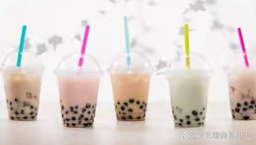 秋天的第一杯奶茶原来是个黄梗吗（秋天里的第一杯奶茶梗是怎么来的）